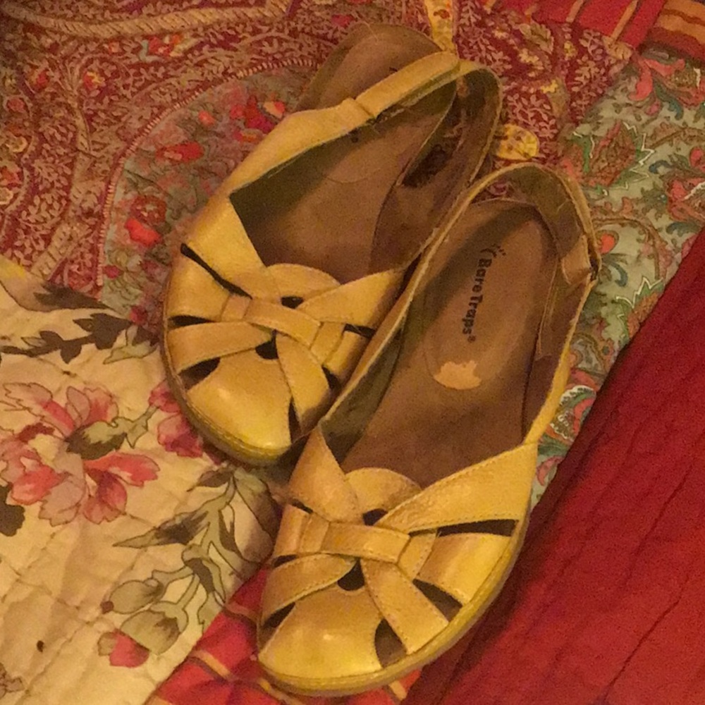 Honey yellow sandals closed toes